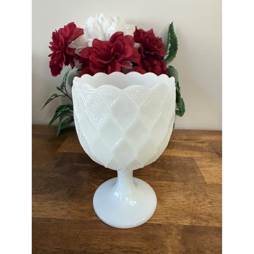 Vintage Milk Glass Pedestal Vase Diamond Quilt Pattern Wedding Textured MCM‎